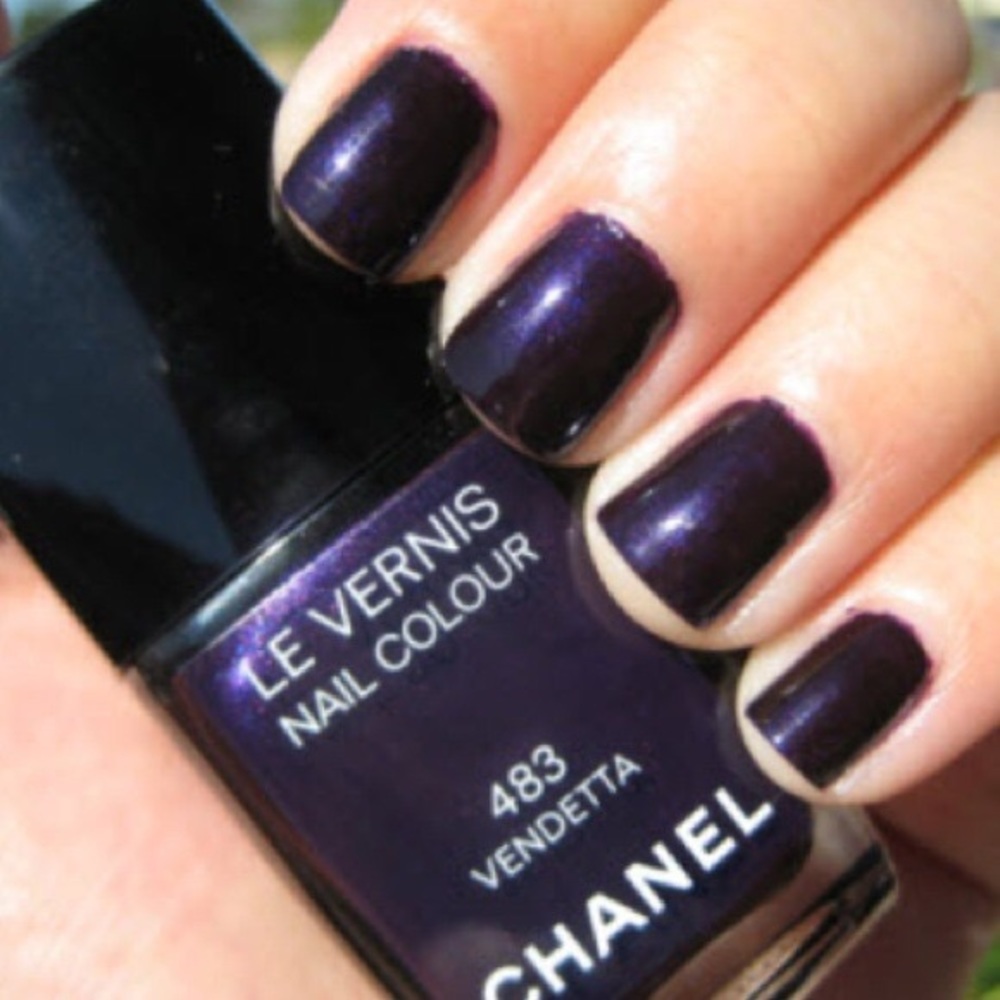 Chanel Nail Colour - 483 Vendetta